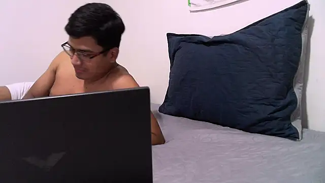 ThiagoVega  online show from 05.16.26
