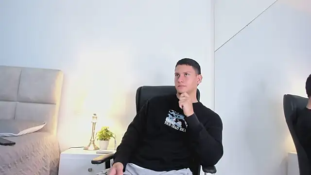 Chriss Diamond online show from 06.03.26