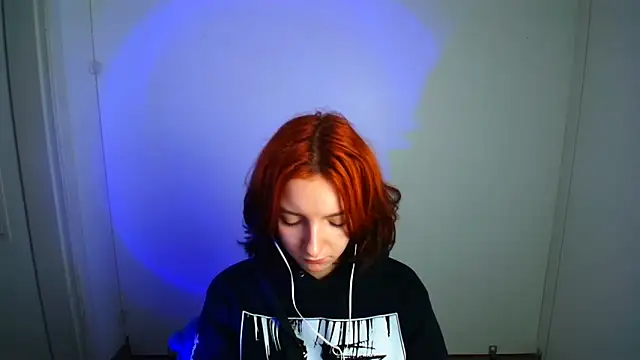 Butterfly Milly online show from 05.14.26