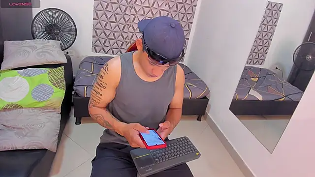 Benjamin lich online show from 06.06.26
