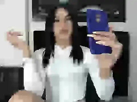 Snapshot of karla_lovera chatting on 05.15.26 karla lovera online show from 05.15.26