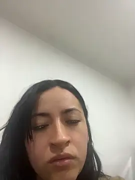 Snapshot of kimberly_peter chatting on 04.23.26 kimberly peter online show from 04.23.26