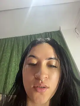 Snapshot of kimberly_peter chatting on 05.12.26 kimberly peter online show from 05.12.26