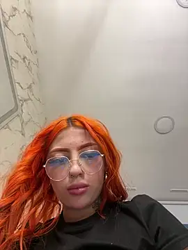 Snapshot of Magic_liah chatting on 04.16.26 Magic liah online show from 04.16.26