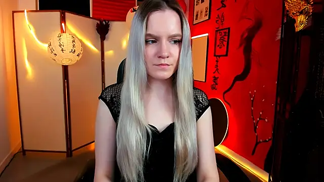 Snapshot of SherriButlers chatting on 03.26.26 SherriButlers online show from 03.26.26