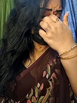 Snapshot of Anushka_flower chatting on 04.24.26 Anushka flower online show from 04.24.26