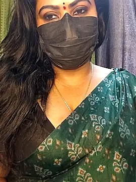 Snapshot of Anushka_flower chatting on 05.17.26 Anushka flower online show from 05.17.26