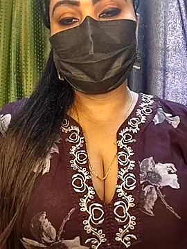 Snapshot of Anushka_flower chatting on 05.20.26 Anushka flower online show from 05.20.26