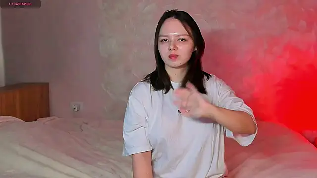 miss teasee online show from 04.23.26