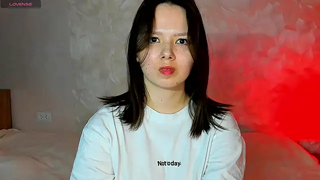 miss teasee online show from 04.30.26