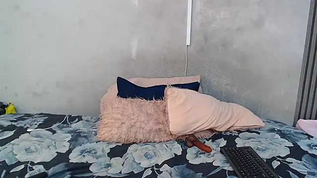 kinkynaghty online show from 07.05.26