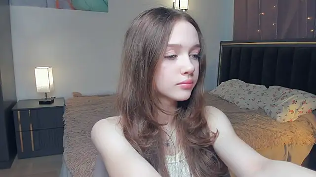 Snapshot of SharriSang chatting on 05.18.26 SharriSang online show from 05.18.26