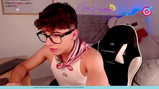 Snapshot of niico_prince chatting on 04.22.26 niico prince online show from 04.22.26
