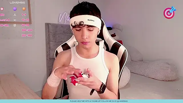 Snapshot of niico_prince chatting on 07.22.26 niico prince online show from 07.22.26