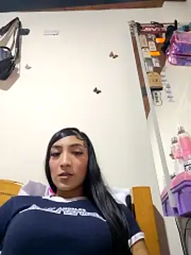 Snapshot of yvonne_1998 chatting on 03.30.26 yvonne 1998 online show from 03.30.26