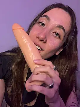 Snapshot of AlissonDavenport chatting on 05.15.26 AlissonDavenport online show from 05.15.26
