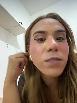Snapshot of Jullyanaximeness chatting on 07.16.26 Jullyanaximeness online show from 07.16.26
