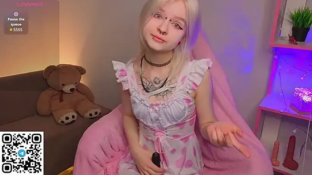 Mary Wester online show from 04.21.26