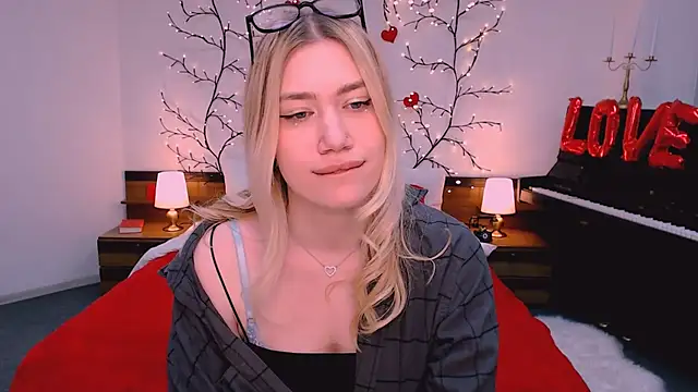 blonde angell online show from 04.03.26