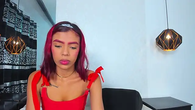 Snapshot of Scarlet__Rosse chatting on 07.15.26 Scarlet Rosse online show from 07.15.26