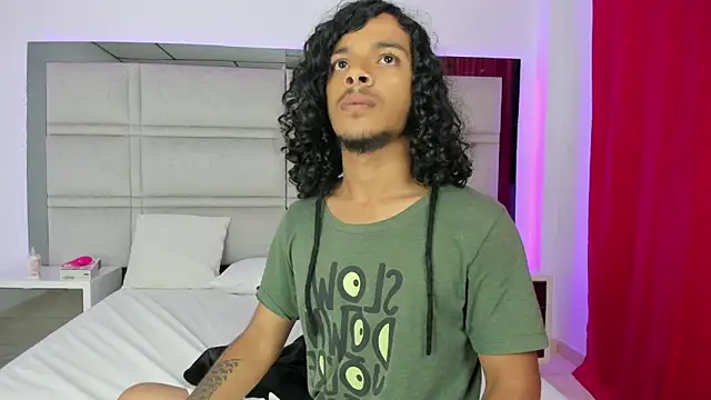 LucaCruz  online show from 04.01.26