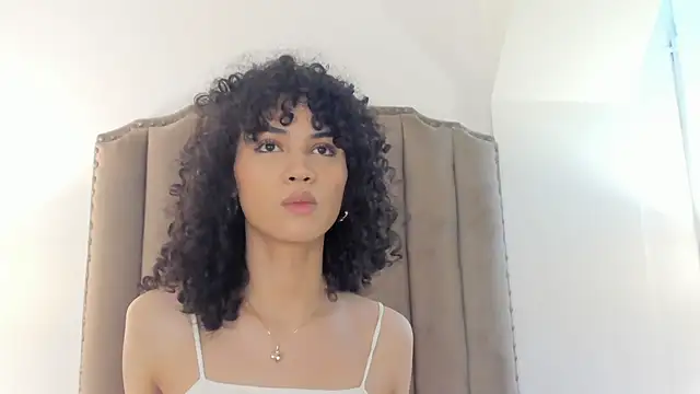Snapshot of Julietta___ chatting on 05.30.26 Julietta online show from 05.30.26