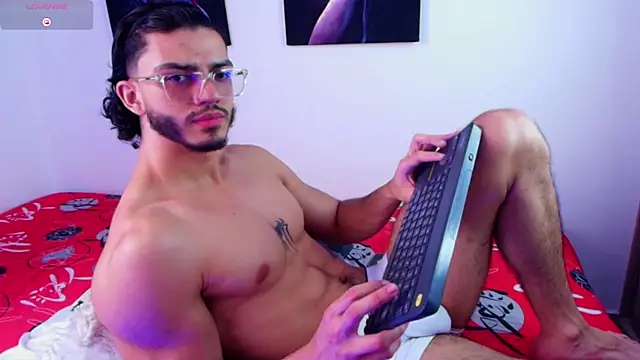 IamAxel03 online show from 07.11.26