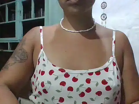 Snapshot of paula2412 chatting on 03.26.26 paula2412 online show from 03.26.26