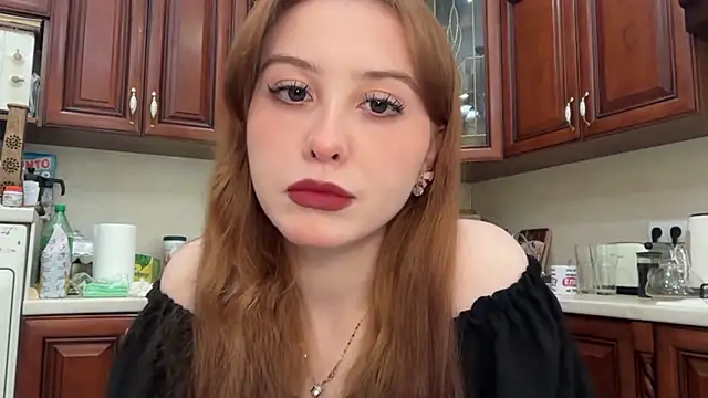 Snapshot of Amy_Bronson chatting on 04.15.26 Amy Bronson online show from 04.15.26
