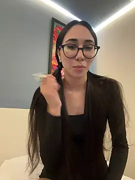 Snapshot of juliacosta chatting on 04.07.26 juliacosta online show from 04.07.26