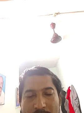 Snapshot of varun2184 chatting on 04.04.26 varun2184 online show from 04.04.26