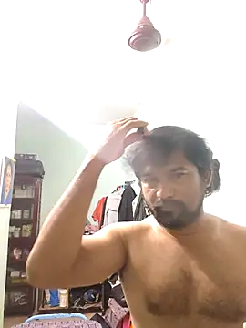 Snapshot of varun2184 chatting on 04.18.26 varun2184 online show from 04.18.26