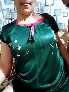 Snapshot of 1_deshi chatting on 04.25.26 1 deshi online show from 04.25.26