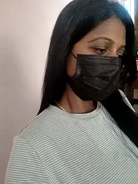 Snapshot of Tamil_Hot_Thara chatting on 04.10.26 Tamil Hot Thara online show from 04.10.26