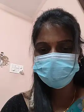 Snapshot of Tamil_Hot_Thara chatting on 05.13.26 Tamil Hot Thara online show from 05.13.26