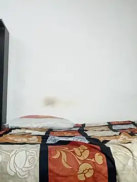Snapshot of Sexyy_Bhabhi_143 chatting on 07.28.26 Sexyy Bhabhi 143 online show from 07.28.26