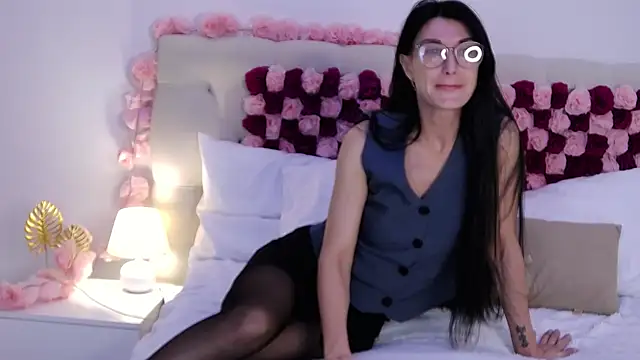 AriannaCruise online show from 04.25.26