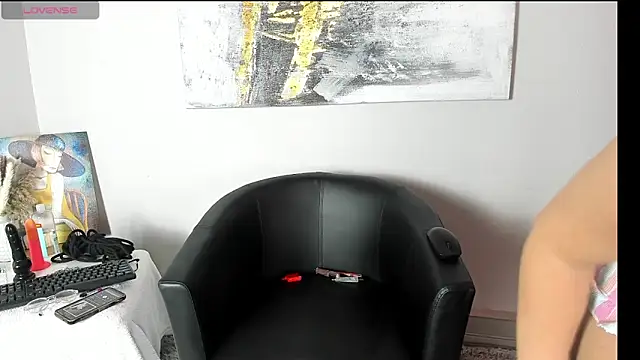 ZoeBrownn online show from 04.24.26