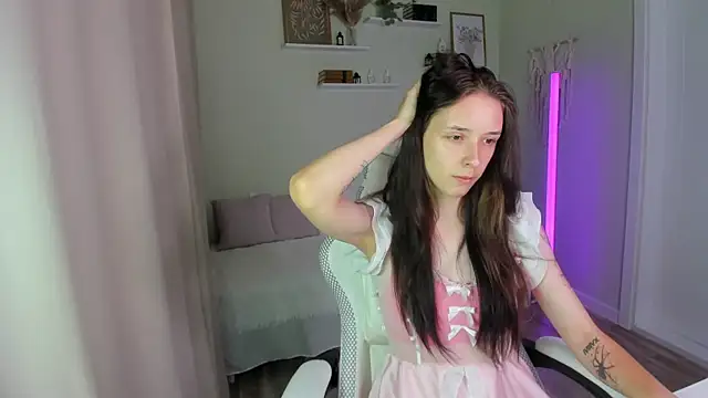 AnnaOddy online show from 06.26.26