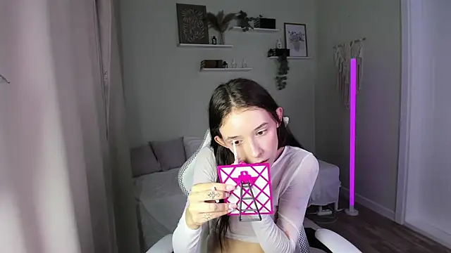 AnnaOddy online show from 07.17.26