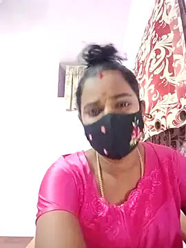 Snapshot of tamilratchasii chatting on 03.28.26 tamilratchasii online show from 03.28.26