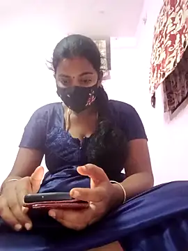 Snapshot of tamilratchasii chatting on 04.08.26 tamilratchasii online show from 04.08.26