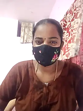 Snapshot of tamilratchasii chatting on 04.26.26 tamilratchasii online show from 04.26.26