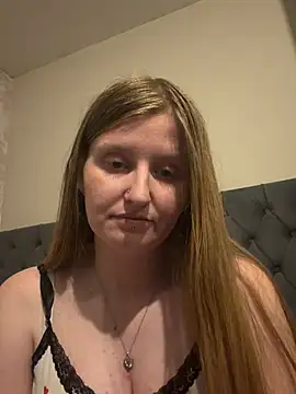 Snapshot of shannonlouisex chatting on 03.29.26 shannonlouisex online show from 03.29.26