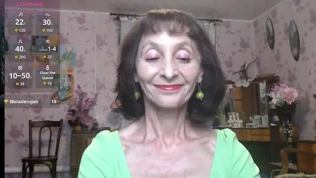 Snapshot of Shooting-Star- chatting on 06.18.26 Shooting-Star- online show from 06.18.26