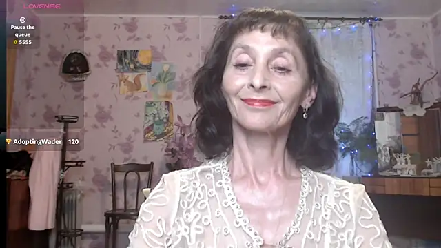 Snapshot of Shooting-Star- chatting on 06.21.26 Shooting-Star- online show from 06.21.26