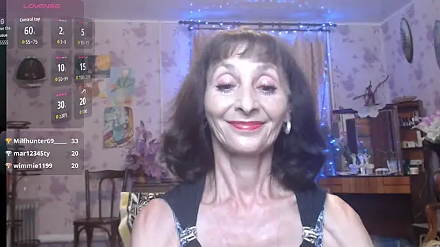 Snapshot of Shooting-Star- chatting on 07.28.26 Shooting-Star- online show from 07.28.26