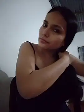 Snapshot of scarletmouse chatting on 04.08.26 scarletmouse online show from 04.08.26