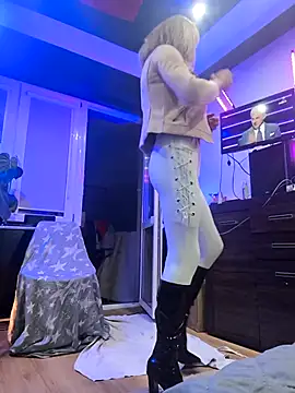 DomMONIKA online show from 04.07.26