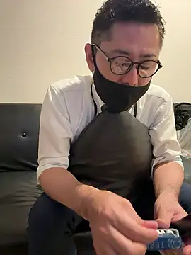 Snapshot of RYUICHI_1919 chatting on 05.28.26 RYUICHI 1919 online show from 05.28.26